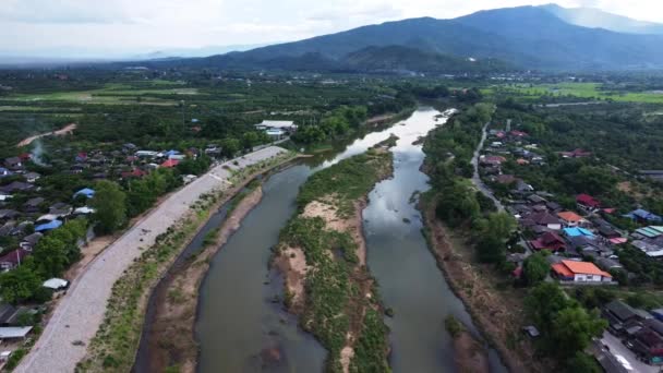 Chiang Mai Tailândia Bridge Ping River Vista Aérea Tráfego Ponte — Vídeo de Stock