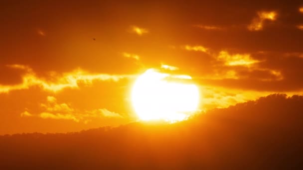 Zeitraffer Des Schönen Himmels Mit Wolken Bei Sonnenuntergang Abendhimmel Bei — Stockvideo