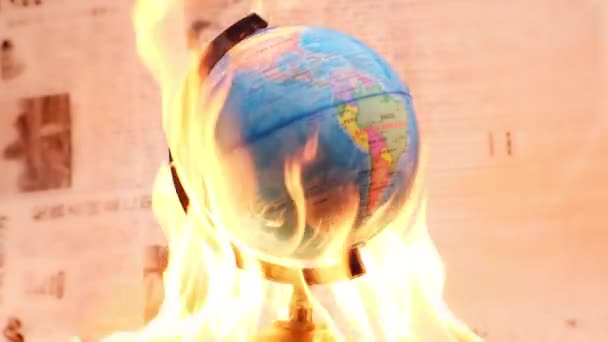 Globo Modello Fiamme Pianeta Terra Fiamme Concetto Riscaldamento Globale Cambiamento — Video Stock