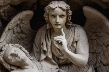 Ölüm meleğinin bir görüntüsü. Sessizlik ve sakinlik