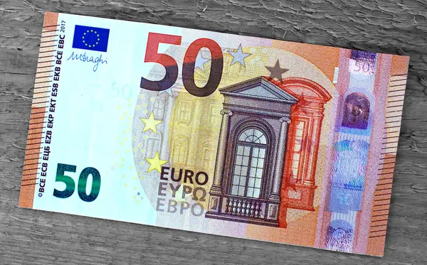 50ユーロ紙幣の一部が茶色の詳細と閉じて — ストック写真