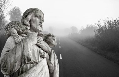 İsa Mesih iyi bir çobandır. Tanrı 'nın sırtındaki koyunlar geçmişe dönük