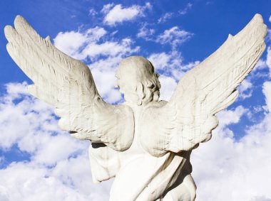 Geçmişinde kanatları olan güzel bir melek. İncil hikayeleri