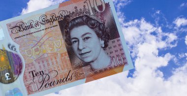 Geçmişe yakın planda İngiliz sterlini. Büyük Britanya ulusal para birimi