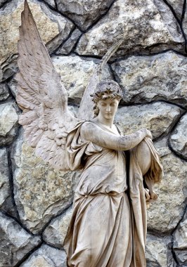 Büyük kanatları ile güzel melek. Koruyucu melek. Melek savior