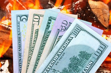 Arka planda yakın plan Amerikan doları. Amerika Birleşik Devletleri Ulusal Para Birimi