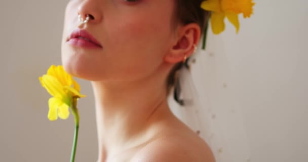 Portrait European Girl Beautiful Flowers Smile Enjoyment Sun — Vídeos de Stock