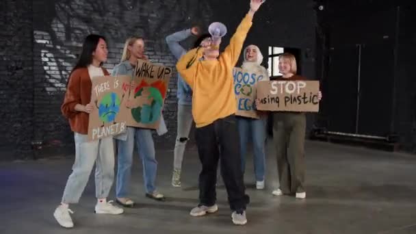 Група Протестуючих Проти Забруднення Навколишнього Середовища Глобального Потепління — стокове відео
