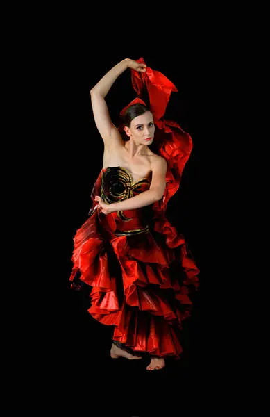 Bela Dançarina Vestido Vermelho Fundo Preto — Fotografia de Stock