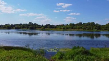 Polonya 'daki Narew Nehri, İHA' dan ateş açıldı.