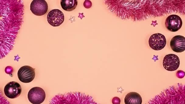 성탄절 카드에 액자가 주황색 배경에 자주색 평평하게 — 비디오