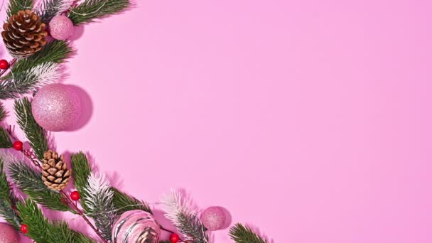 Una Guirnalda Navidad Rosa Pastel Stop Motion Flat Lay Con — Vídeos de Stock