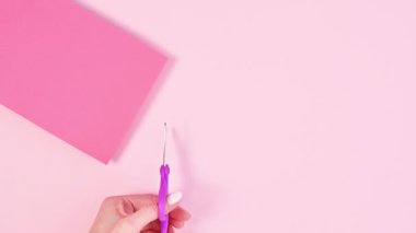 Bahar Çiçekleri: Pembe Kağıt 'ı narin çiçeklere dönüştürmek. Hareketi Durdur