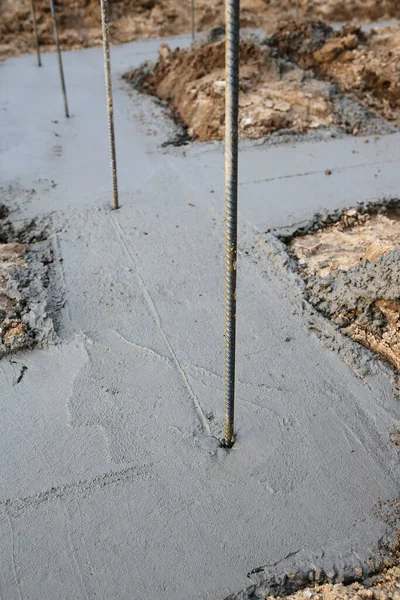 Ein Frisch Gegossenes Fundament Aus Beton Für Den Keller Eines — Stockfoto