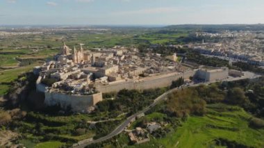 Mdina şehrinin hava aracı görüntüsü, Malta 'nın eski başkenti