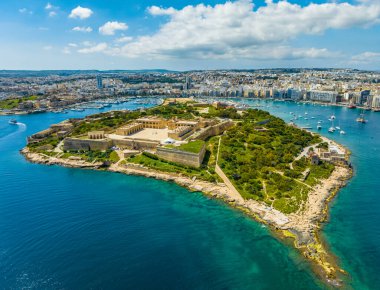 Manoel Adası, Malta 'daki Fort Manoel' in insansız hava aracı görüntüsü