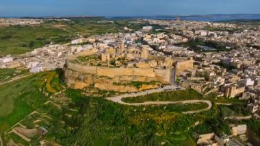 Cittadella, Malta 'nın kardeş adası Gozo' nun merkezindedir.