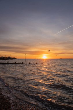 Old Leigh 'de gün doğumu, Leigh-on-Sea, Southend-on-Sea yakınlarında, Essex, İngiltere, Birleşik Krallık