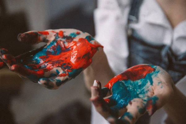 Artist Moment Inspiration Paints Picture Close Hands Paint — Stock Photo, Image