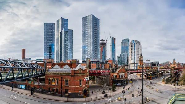 Wieloobrazowa Panorama Deansgate Manchesterze Wykonana Lutym 2023 Roku Przy Wsparciu Obrazy Stockowe bez tantiem
