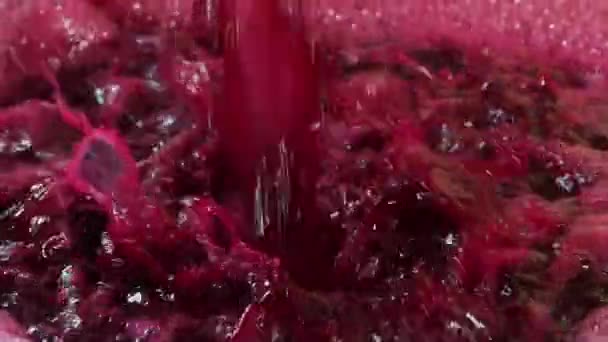 Weinfabrik Belüftung Von Traubensaft Während Der Weinherstellung Einem Weinkeller Weingut — Stockvideo
