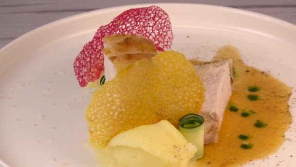 Receta Filete Cerdo Asado Con Puré Papas Azulejos Encaje Colores — Vídeos de Stock