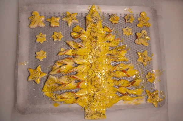 Christmas Tree Recipe Puff Pastry Smoked Salmon Garlic Herb Cheese — Stock Photo, Image
