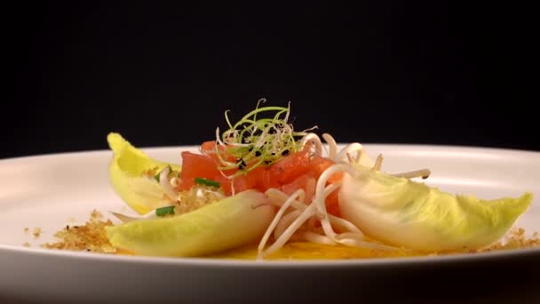 Recipe Salmon Gravlax Salad Endives Filled Creame Fresh Chives Yellow — Stock Video