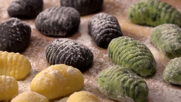 Πολύχρωμα Gnocci Πατάτα Peru Ιταλική Τροφίμων Σπιτικά Υψηλής Ποιότητας Φωτογραφία — Αρχείο Βίντεο