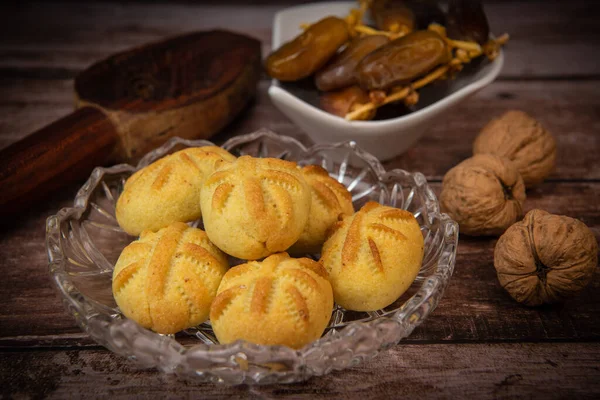 stock image Traditional eid maamoul or mamoul cookies with dates, nuts, and jam, Arabic sweets for Aid al-Fitr and easter, High quality photo