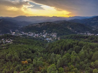Val les Bains yakınlarındaki kırsal alan, Ardeche, Fransa, Avrupa. Yüksek kalite fotoğraf
