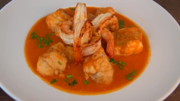 Recipe Armorican Style Monkfish Tail Prawns Flambees Cognac High Quality — Stock Video