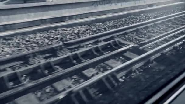 Ansicht Des Bahngleises Aus Den Fenstern Des Zuges Zeitlupe Nachahmung — Stockvideo