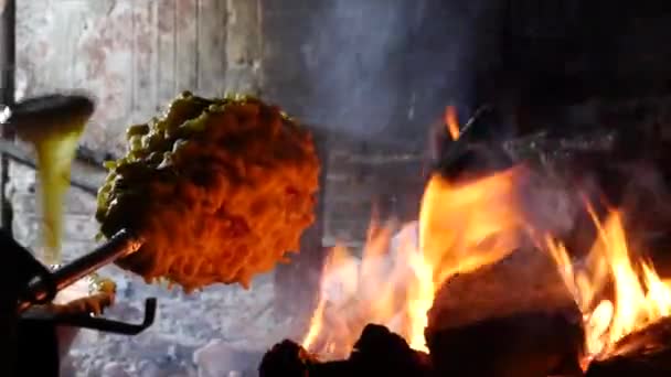 Pečený Dort Dřevo Pyreneje Atlantique Francie Vysoce Kvalitní Záběry — Stock video