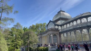 Madrid, Parque del Retiro, Alfonso XII anıtı, İspanya, yüksek kaliteli 4K görüntü