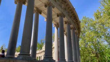 Madrid, Parque del Retiro, Alfonso XII anıtı, İspanya, yüksek kaliteli 4K görüntü