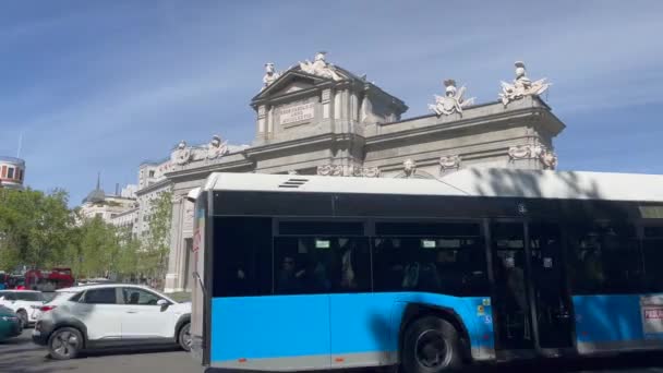 España Madrid Puerta Alaca Plaza Independencia Imágenes Alta Calidad — Vídeos de Stock