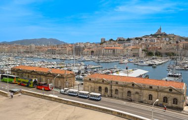 Marsilya 'nın panoramik manzarası. Marsilya Fransa 'nın ikinci büyük şehridir. Yüksek kalite fotoğraf