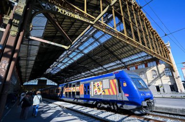 Marsilya, Fransa - Haziran 2024: Saint Charles istasyonu. Yüksek kalite fotoğraf