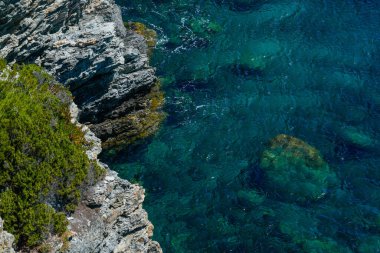 Porquerolles engebeli kayalıkları Akdeniz, Provence, Fransa, yüksek kaliteli fotoğraf