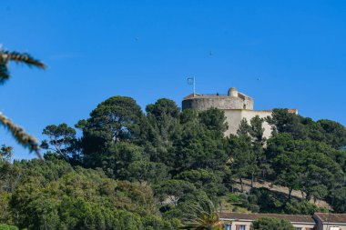 Var, Provence, Fransa 'daki Porquerolles Adası' ndaki Sainte Agathe Kalesi. Yüksek kalite fotoğraf