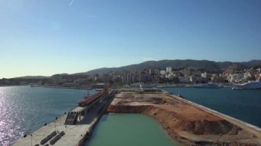 Yolcu gemisinden Majorca 'dan Palma limanının görüntüsü