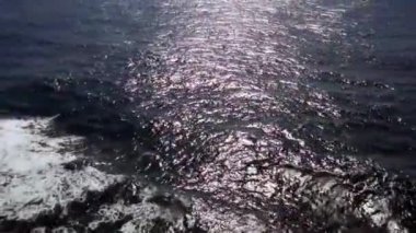 Akdeniz 'deki günbatımı yolcu gemisinin görüntüsü