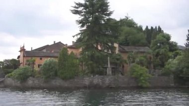 Meyve bahçesi gölü manzaralı panorama