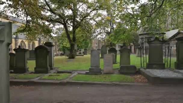Stroll Edinburgh Cemetery Which Rich History Terror — стоковое видео