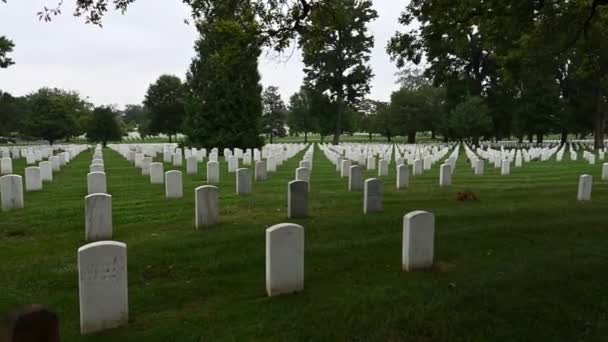 Americký Vojenský Hřbitov Vytvořený Během Občanské Války — Stock video