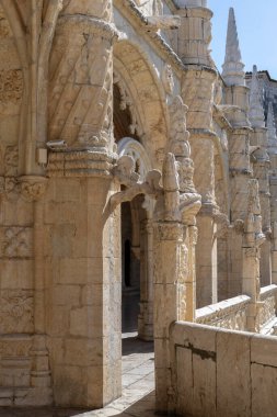 Jernimos Manastırı Lizbon 'un Belm mahallesinde yer almaktadır.