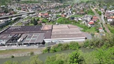 Ozan kalesinden görünen Aosta Vadisi 'nin panoraması