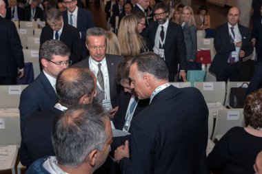 Milano, İtalya - 6 Kasım 2017 - Görüntü G7 'nin en önemli anlarından birini yakalıyor