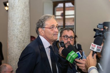 Milano, İtalya - 6 Kasım 2017 - Görüntü G7 'nin en önemli anlarından birini yakalıyor